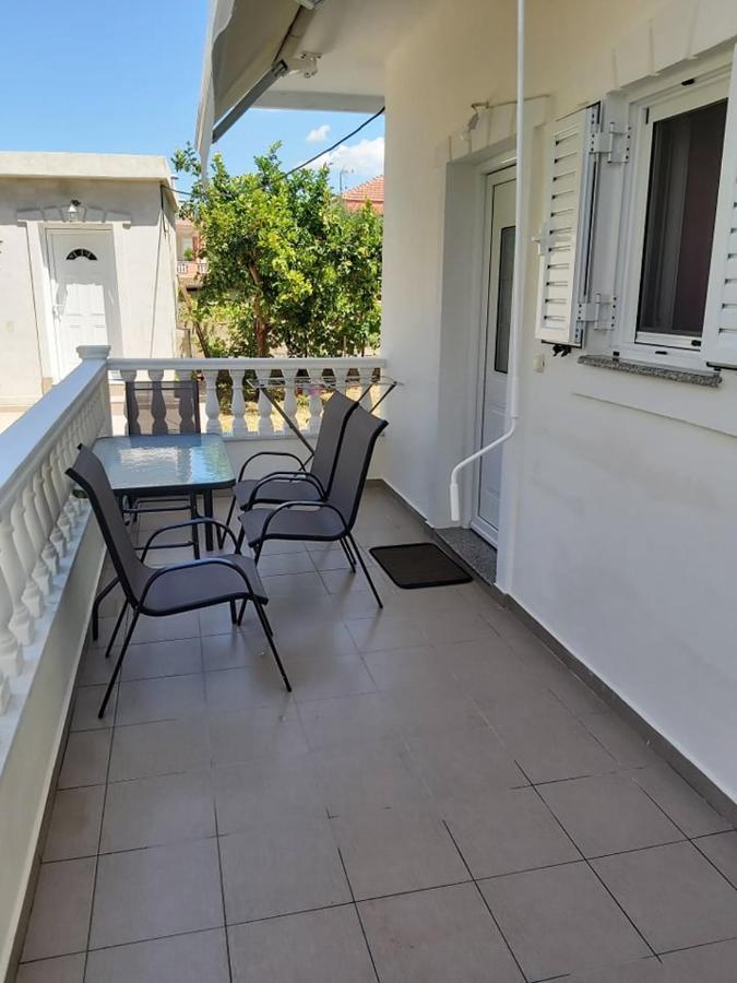 Konstantinos Apartments أموديا المظهر الخارجي الصورة