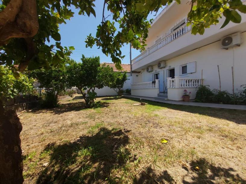 Konstantinos Apartments أموديا الغرفة الصورة